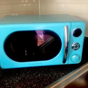 Galanz baby blue microwave